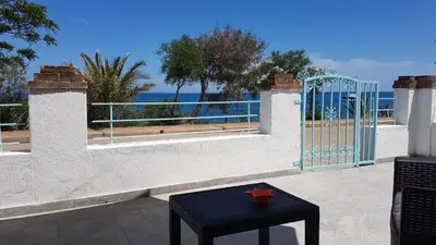 Balcone o terrazza di VILLETTA Panoramica FRONTE MARE