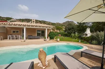 Piscina di Villa Corallo o nelle vicinanze