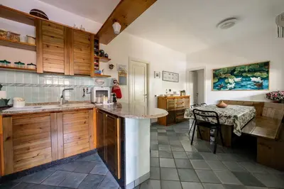 Cucina o angolo cottura di Villa Luna Home Holiday 100 mt from the sea