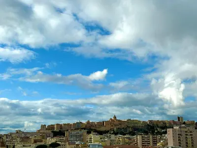 Vista generica su Cagliari o vista sulla città dall'interno dell'appartamento