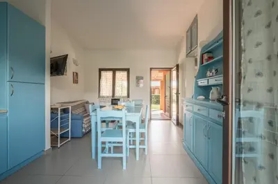 Cucina o angolo cottura di 2 minutes' walk from the sea- cozy ande full-equipped house