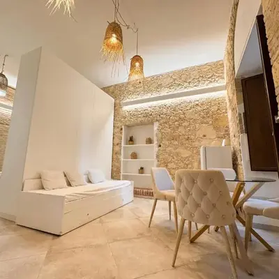 Kalma Villanova - Stone Elegance in the Old Town