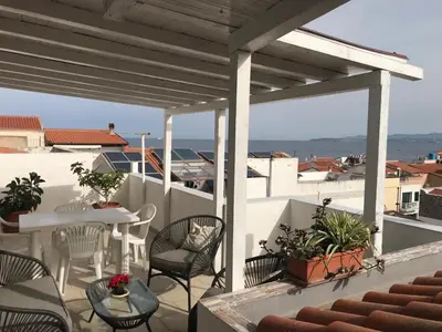 Vista generica sul mare o vista sul mare dall'interno della casa vacanze