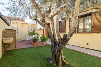 Giardino di Casa VALE Holiday Home