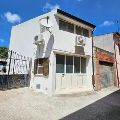 Domu Asquer 9