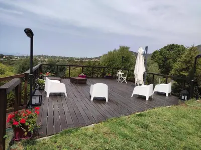 Giardino di Villa con piscina sul mare sud Sardegna