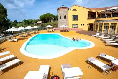 Piscina di Hotel with swimming pool in Arbus o nelle vicinanze
