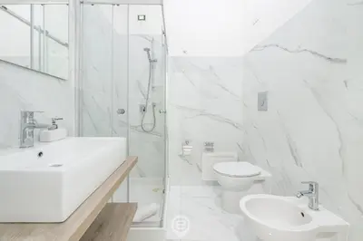 Bagno di Guest Room Historic Centre