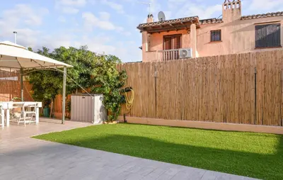 Giardino di Stunning Home In Quartu S Elena Ca