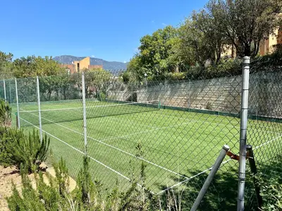 Attività di tennis o squash presso l'appartamento o nelle vicinanze