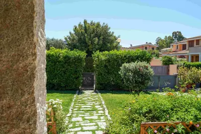 Giardino di Villa Pavoncella with private pool