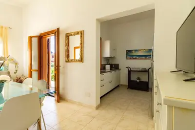 Cucina o angolo cottura di Villa Pavoncella with private pool