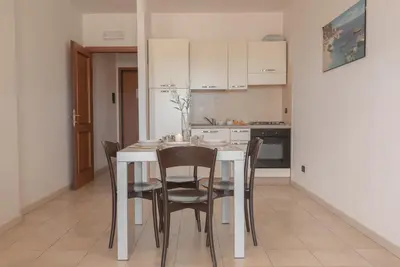 Cucina o angolo cottura di Stylish Residence Le Fontane 1 BedrApt B4 sleeps 4