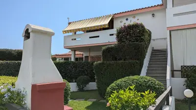 Giardino di Casa Fratelli close to the beach