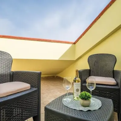 Private terrace- Modern apartament 5 minutes from the sea
