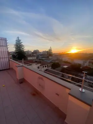Alba o tramonto visti dall'interno dell'appartamento o dai dintorni