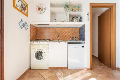 Cucina o angolo cottura di Monte Nai Seaview Retreat