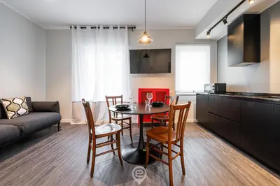 Cucina o angolo cottura di Saint Margaret Apartments - Magnolia