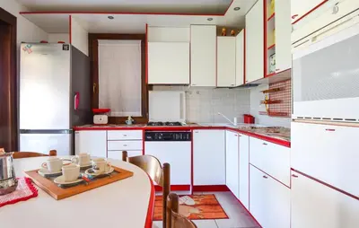 Cucina o angolo cottura di Cozy Home In Torre Dei Corsari