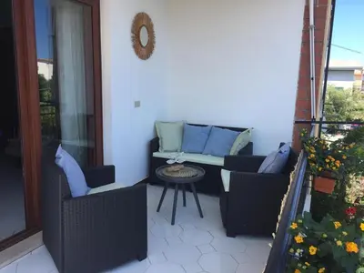 Area soggiorno di Casa Monni vista mare