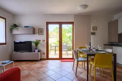 Cucina o angolo cottura di Appartamento vicino al mare Bacu e Ludu B