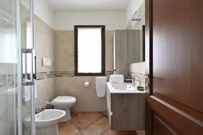 Bagno di Appartamento vicino al mare Bacu e Ludu B