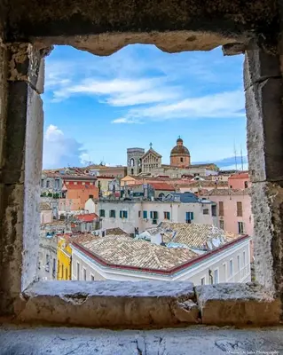 Vista generica su Cagliari o vista sulla città dall'interno della casa vacanze