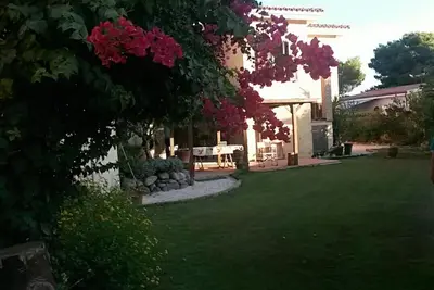 Giardino di Villa Holiday Home