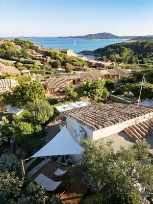 Paesaggio naturale nelle vicinanze della casa vacanze