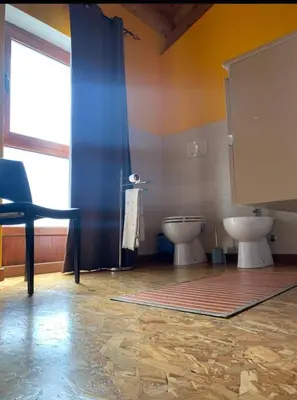 Bagno di Casa Vacanze SA PRATZA