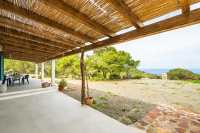 Paesaggio naturale nelle vicinanze della villa
