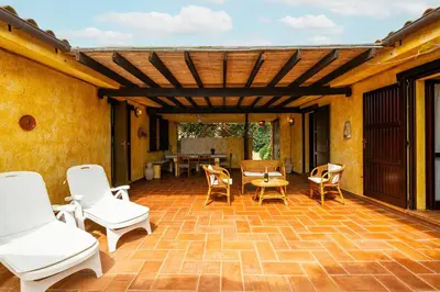 Patio o area all'aperto di Villa Fedes Sant Elmo