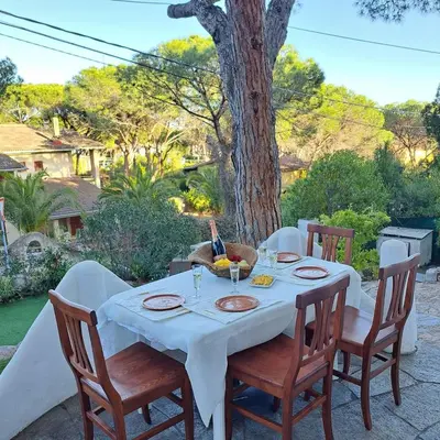 Giardino di Villa Pina 100 meters from the sea