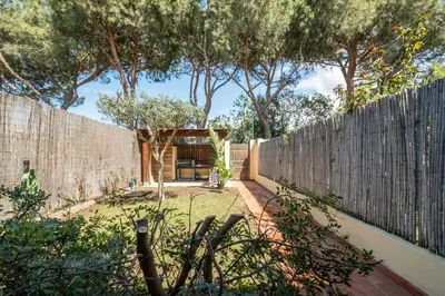 Giardino di Suite Sant'Andrea-250 m from the Beach- Privat Parking-Self Check-in - Netflix
