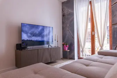 TV o dispositivi per l'intrattenimento presso Caralis Golden House Luxury and charm in Cagliari