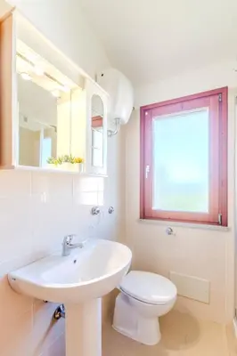 Bagno di Villa Emerald private compound swimming pool