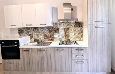 Cucina o angolo cottura di Meli4Retreat Beach, Mountain & History