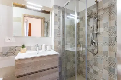 Bagno di Way to the sea - Home with garden & hot tub