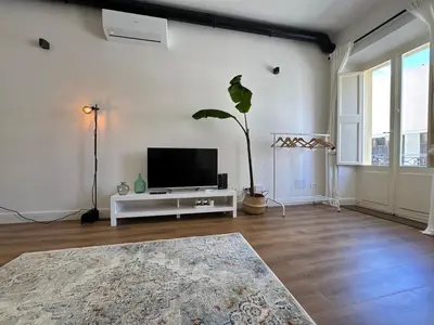 TV o dispositivi per l'intrattenimento presso Studio 27, Centro, Cagliari, Sardinia