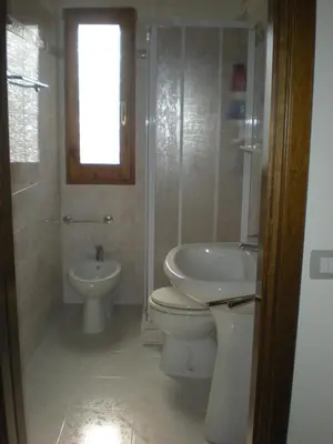 Bagno di House 10' from the sea, AC, garden, parking, wifi