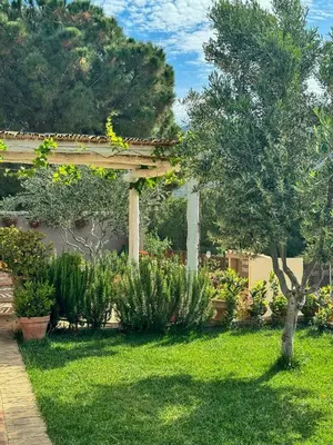 Giardino di Renovated Sheepfold Between Sea And Mountains