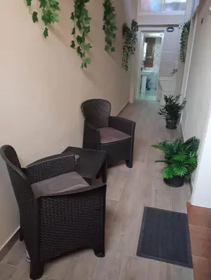 Area soggiorno di LORY ROOM vacation home
