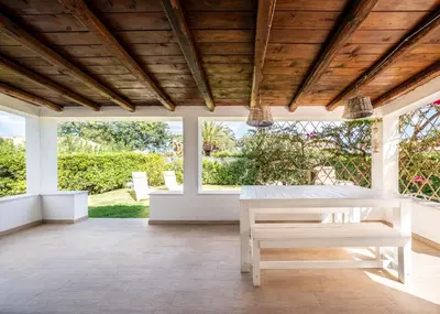 Area soggiorno di Casa Linda 100m from the beach