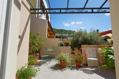 Giardino di AquaBlue affittacamere by Teuladaapartments