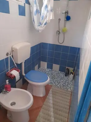 Bagno di Casa vacanze in pineta vista mare