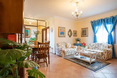 Area soggiorno di Mricky House