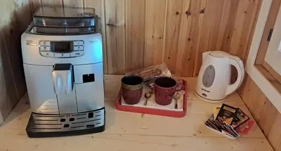 Set per la preparazione di tè e caffè presso Osulai 18