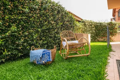 Giardino di Casa Polina - indipendente con giardino a 15 minuti dal mare