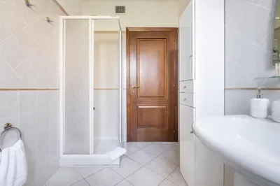 Bagno di Casa Polina - indipendente con giardino a 15 minuti dal mare