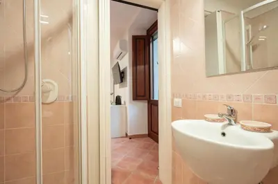 Bagno di L'Arco nel Corso